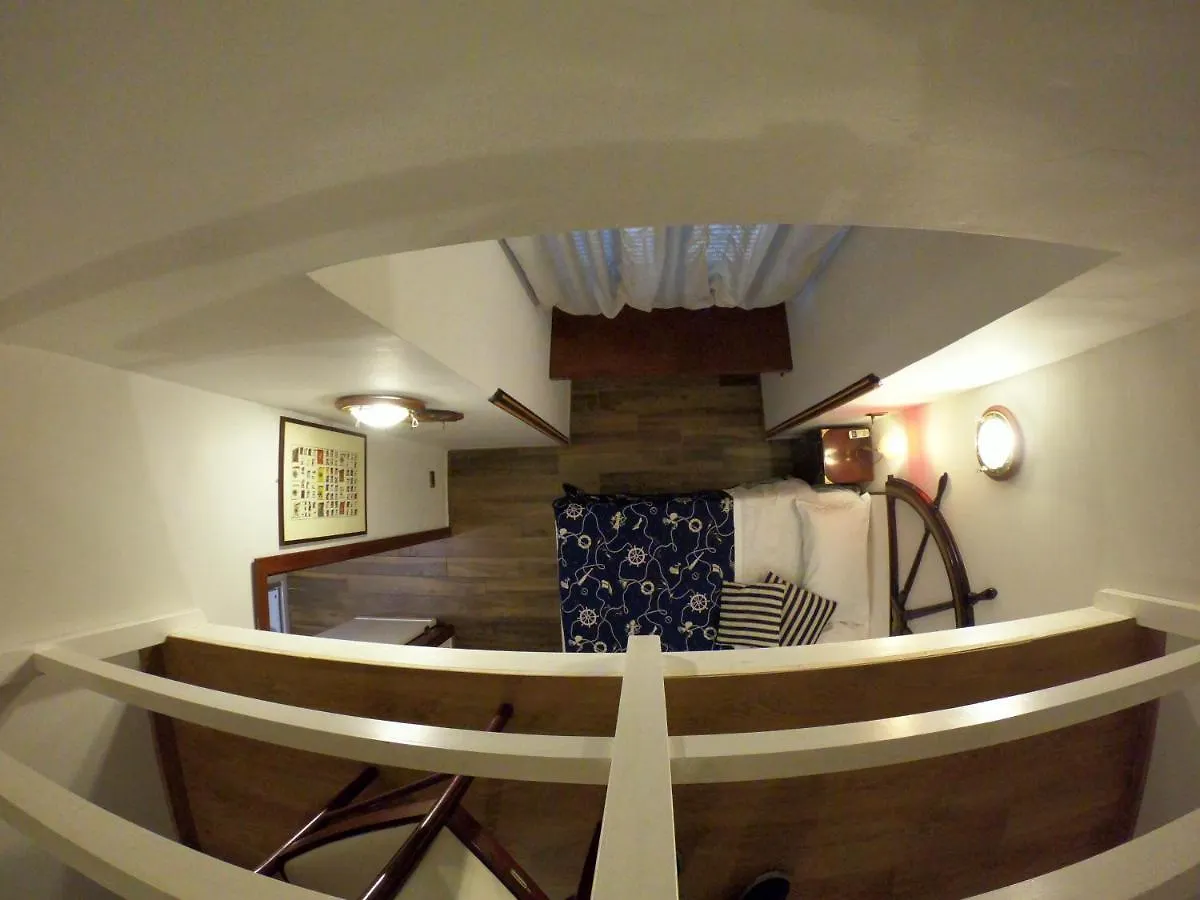 Hotel Ausonia Napoli 2*,  Italia